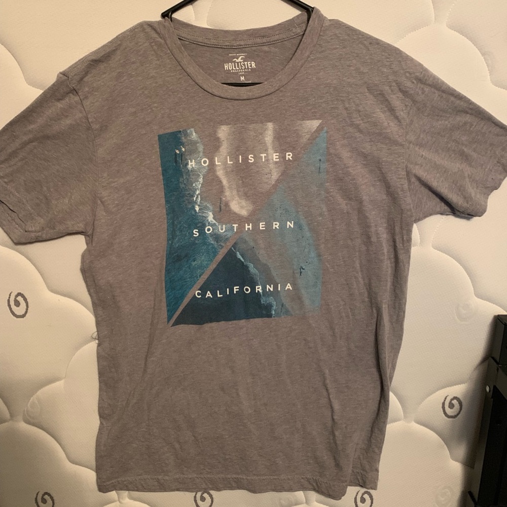 Hollister T-shirt